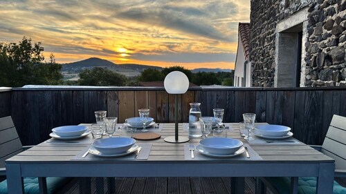 Well-kept cottage with view and terrace
