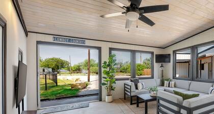 Lakeside Sandlot-New-Wiffle ball field+Hot Tub-Close to Rocker B-Family Fun!