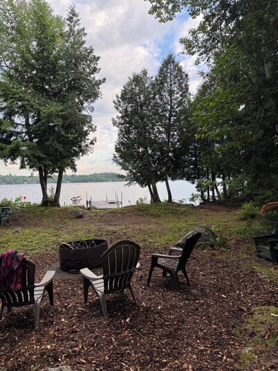 Schoodic Lake House: 2-bedroom, 1 bath, w/ AC