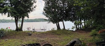 Schoodic Lake House: 2-bedroom, 1 bath, w/ AC