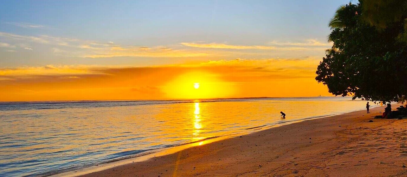 ซูพีเรียบังกะโล, เตียงคิงไซส์ 1 เตียง, ระเบียง, วิวทะเลสาบ | วิวทะเล/มหาสมุทร