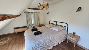 2 chambres, fer et planche à repasser, Wi-Fi, literie fournie