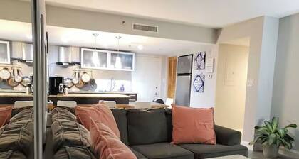 Full 2-Bedroom Exclusive Condo in Beautiful Clearwater Beach Area