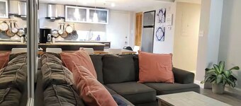 Full 2-Bedroom Exclusive Condo in Beautiful Clearwater Beach Area