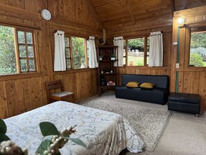 1 bedroom, internet, bed sheets - Refugio Casa de pino, a magical place to connect with nature! (Subachoque)