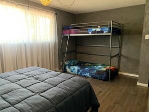 2 bedrooms, WiFi, bed sheets