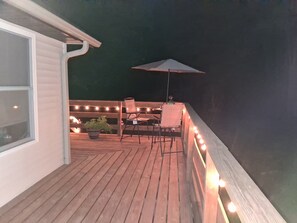 Outdoor dining - Cozy 1-bedroom home near Circleville, Walking distance to Hargus Lake. (Circleville)