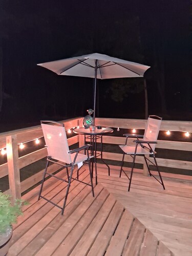 Cozy 1-bedroom home near Circleville, Walking distance to Hargus Lake.