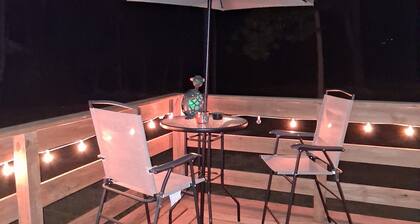 Cozy 1-bedroom home near Circleville, Walking distance to Hargus Lake.