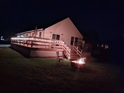 Cozy 1-bedroom home near Circleville, Walking distance to Hargus Lake.