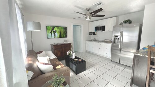 Cozy 1. bedroom apartment in nice Greenacres with AC