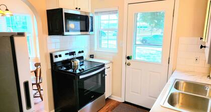 Townhouse99 Two bedrooms, One Bathroom, Sleeps Six