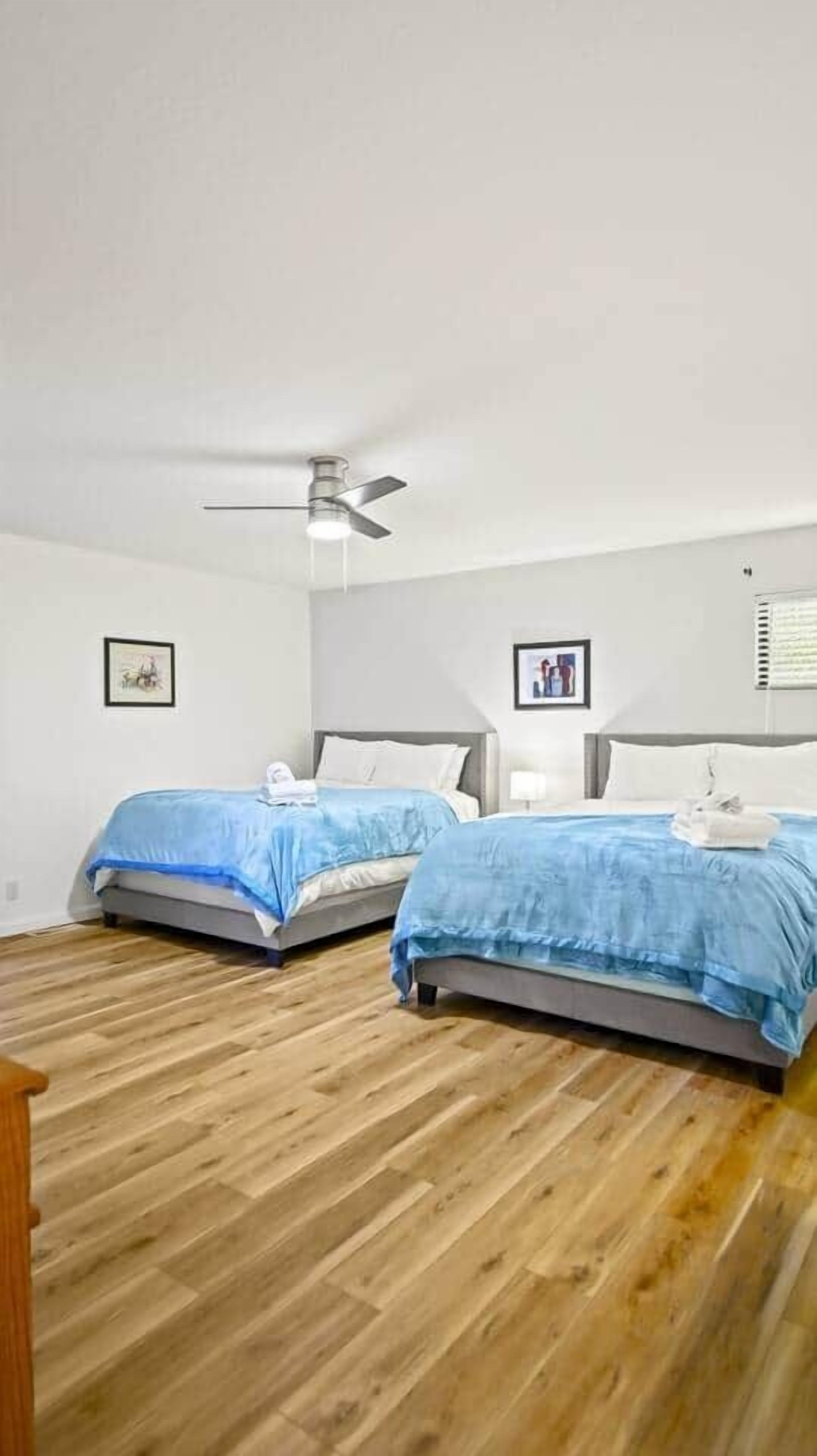 4 bedrooms, desk, iron/ironing board, free WiFi