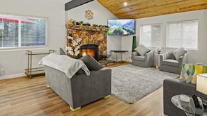 Smart TV, fireplace, table football, ping pong