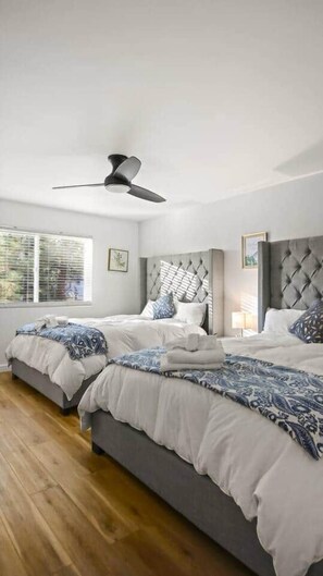 4 habitaciones, escritorio, tabla de planchar con plancha y wifi gratis 