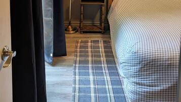 2 多间卧室、免费 WiFi、床单