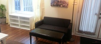 Work-Play Suite Near The Ottawa Airport & LRT