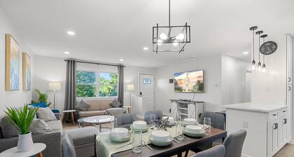 The Emerald Grand Old Town Views