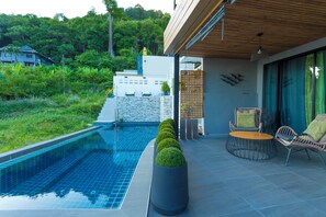 Piscine extérieure
