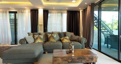 4 Private Sea-View Apartments V104