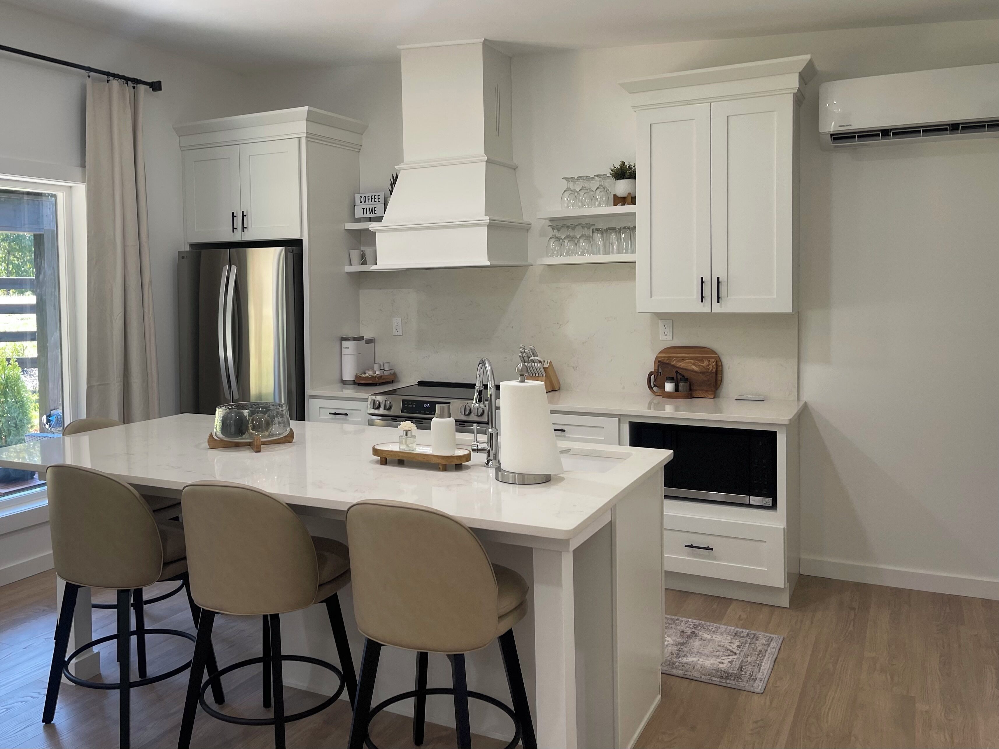 Microondas, horno y parrilla de estufa 