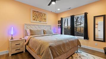 7 bedrooms, iron/ironing board, WiFi, bed sheets