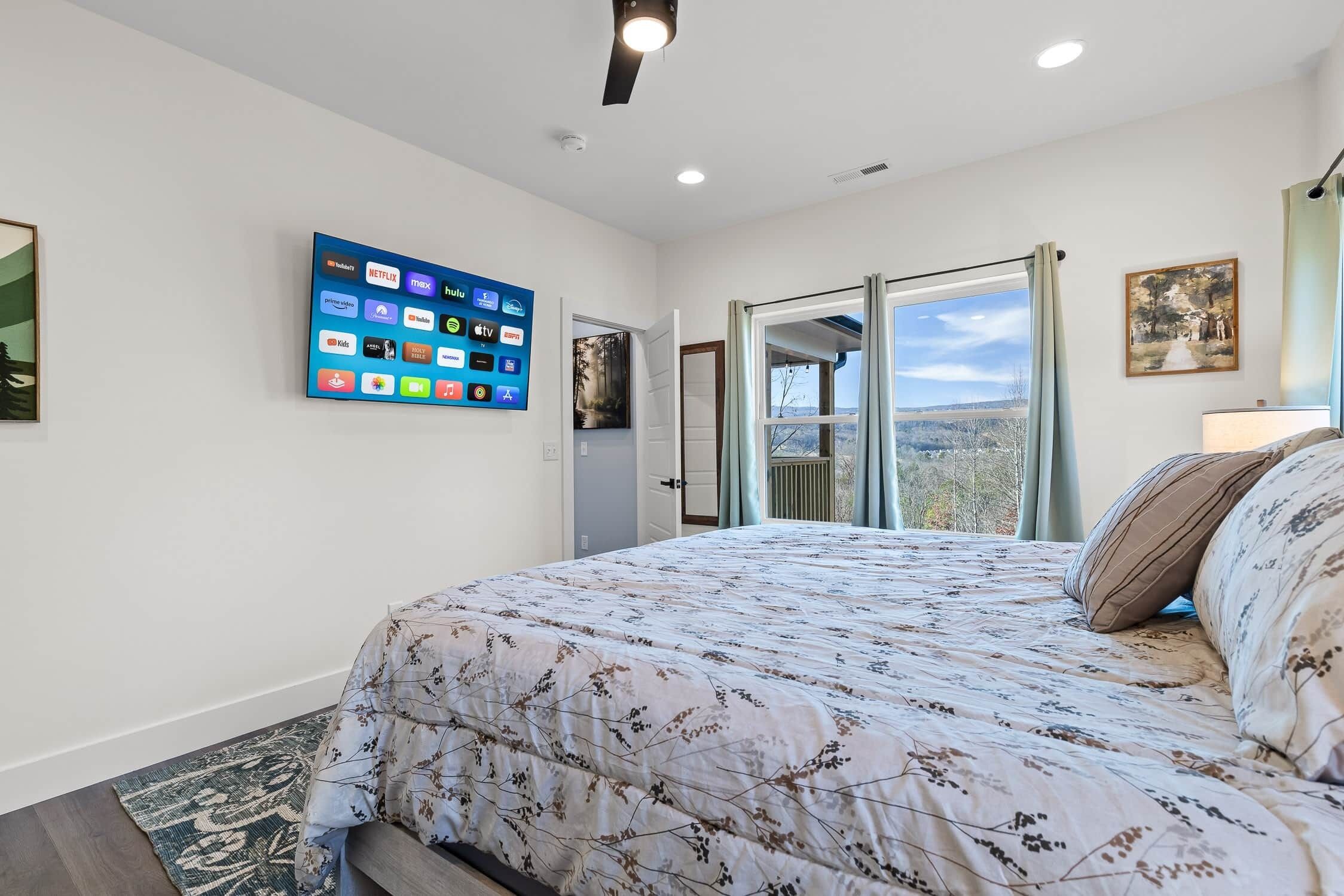7 habitaciones, tabla de planchar con plancha, wifi y ropa de cama 