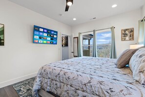 7 habitaciones, tabla de planchar con plancha, wifi y ropa de cama 