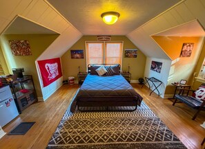 1 habitación, tabla de planchar con plancha, wifi y ropa de cama 