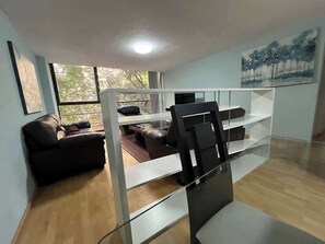 Téléviseur, foyer