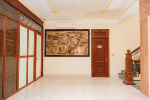Vestibule