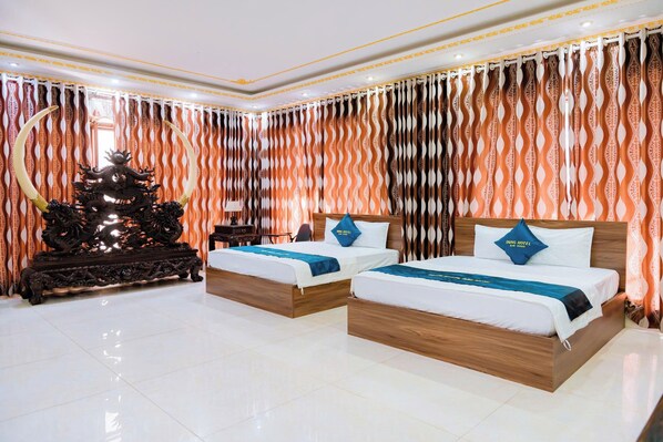 Superior Studio Suite, Balcony, City View | Desk, laptop workspace, iron/ironing board, free WiFi