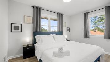 4 chambres, fer et planche à repasser, Wi-Fi gratuit