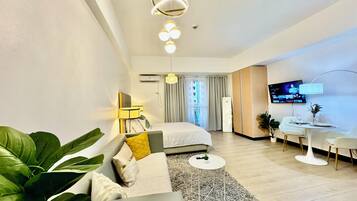 1 bedroom, iron/ironing board, WiFi, bed sheets