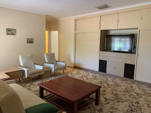 Interior - Stunning house by the Murray, family-sized home with its own cinema. Relaxing (Robinvale)