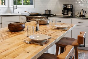 Køleskab, ovn, kogeplade, opvaskemaskine