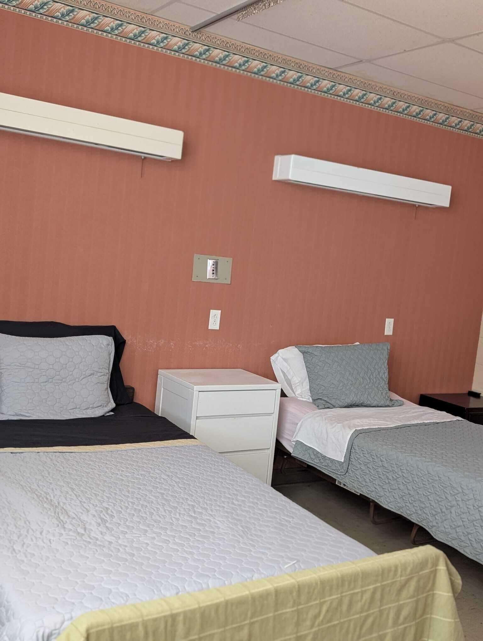 8 Schlafzimmer, Internetzugang