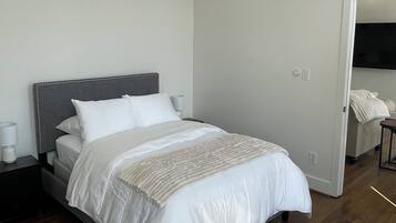 2 chambres, fer et planche à repasser, Wi-Fi gratuit, draps fournis
