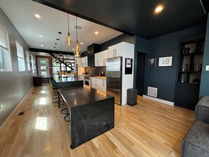 Microwave, oven, stovetop, dishwasher