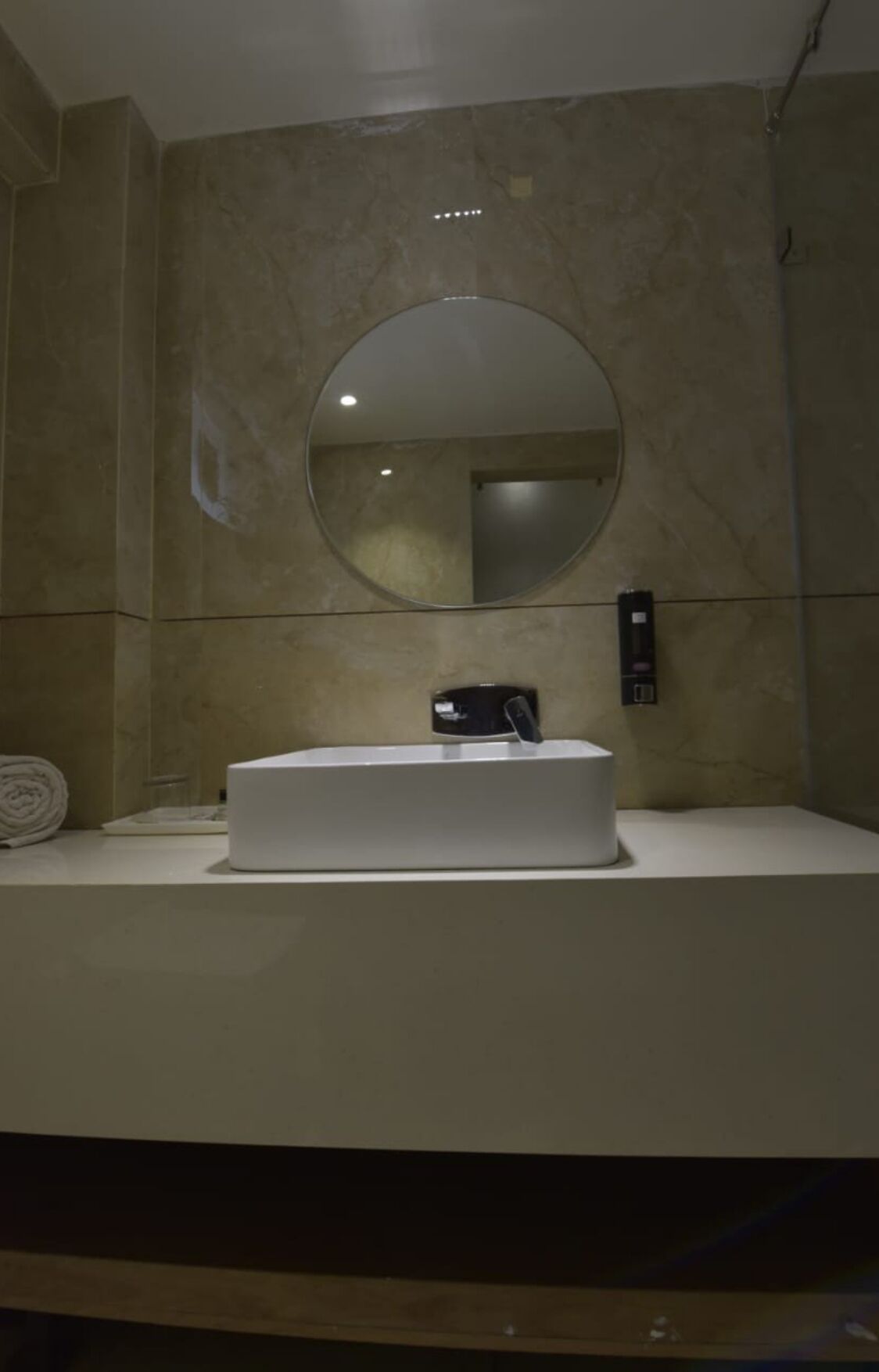 经济双人房 | 浴室 | 淋浴设施、免费洗浴用品、毛巾、肥皂