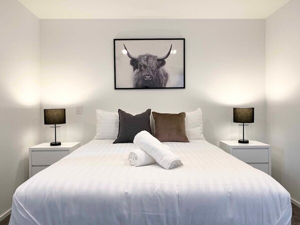 1 bedroom, desk, iron/ironing board, WiFi