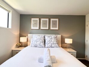 1 bedroom, desk, iron/ironing board, WiFi