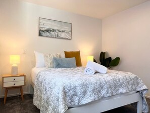 1 chambre, bureau, fer et planche à repasser, Wi-Fi