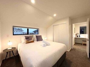 1 Schlafzimmer, Schreibtisch, Bügeleisen/Bügelbrett, WLAN