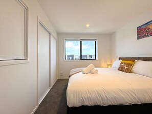 2 habitaciones, escritorio, wifi y ropa de cama 