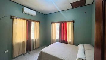 2 habitaciones, internet y ropa de cama