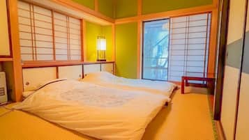 2 bedrooms, desk, free WiFi, bed sheets