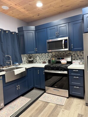 Microwave, oven, stovetop, dishwasher