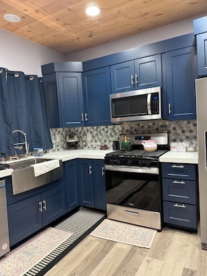 Microwave, oven, stovetop, dishwasher