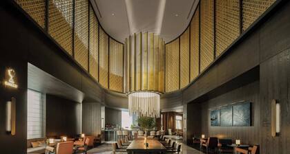 Surya Hotel Shanghai New Hongqiao Center